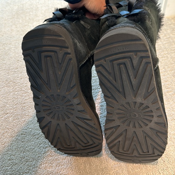 Uggs - Picture 3 of 5